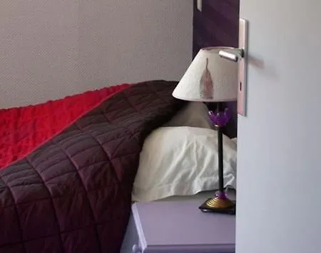 Logis Les Sapins Szálloda 2*