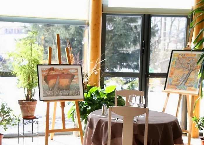 Logis Les Sapins Отель 2*